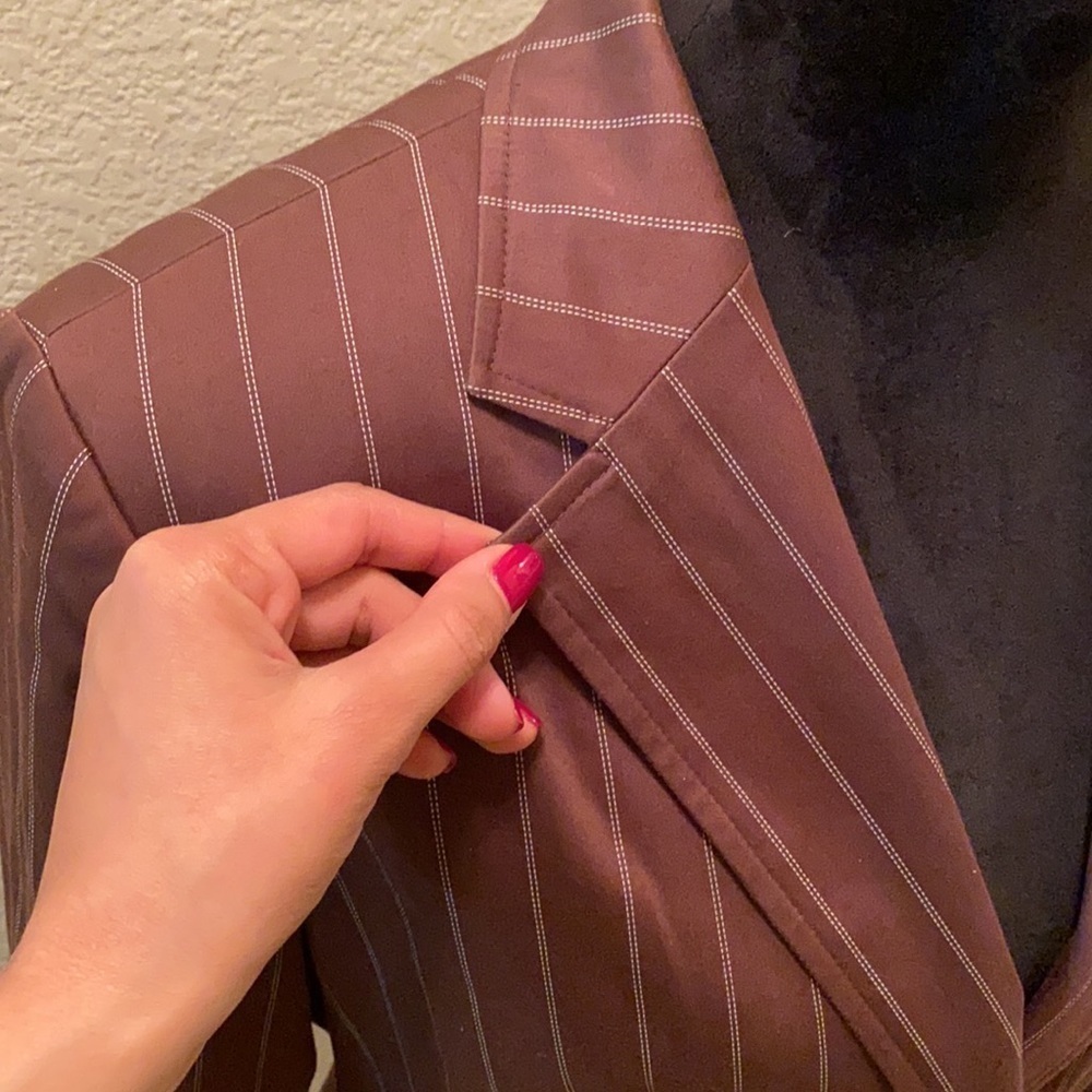 Worthington brown pinstripe long sleeve blazer!! - Picture 3 of 6
